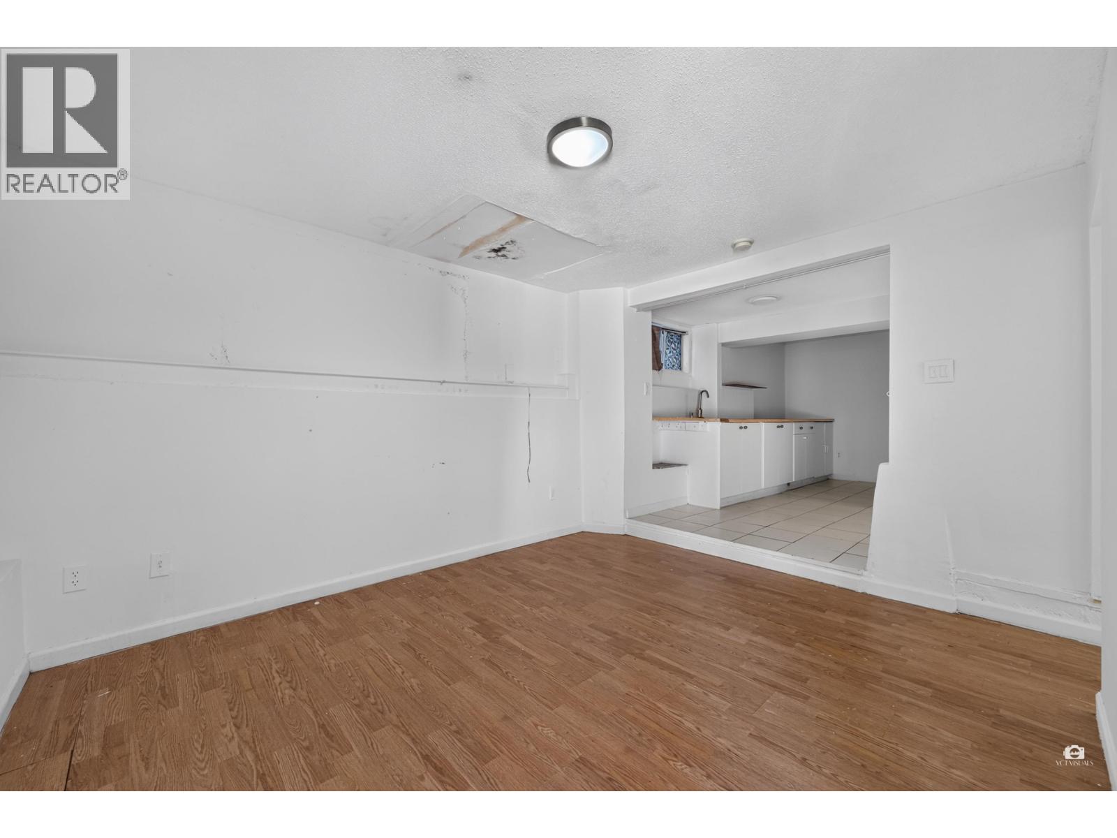 3184 E 8th Avenue, Vancouver, British Columbia  V5M 1X6 - Photo 12 - R3167057