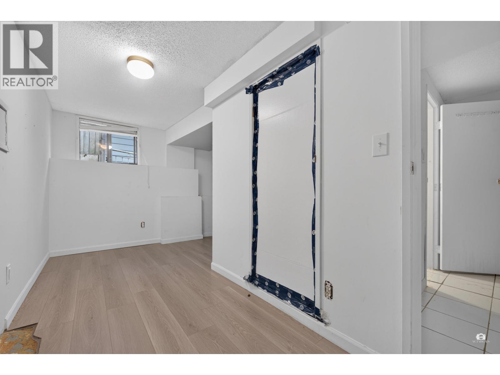 3184 E 8th Avenue, Vancouver, British Columbia  V5M 1X6 - Photo 14 - R3167057