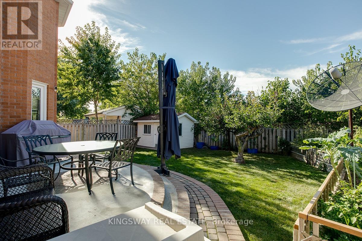 407 Glenashton Drive, Oakville, Ontario  L6H 4V7 - Photo 37 - W13837682