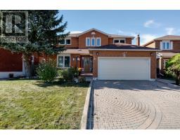 407 GLENASHTON DRIVE, Oakville, Ontario