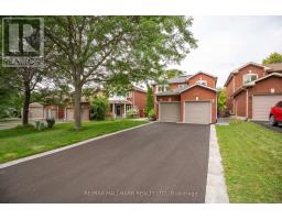 872 HILTON BOULEVARD, Newmarket, Ontario
