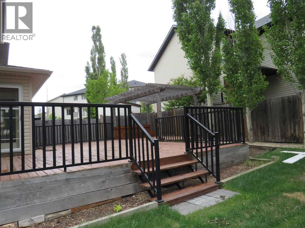 35 Panamount View NW, Calgary, Alberta  T3K 0A6 - Photo 6 - A2322426