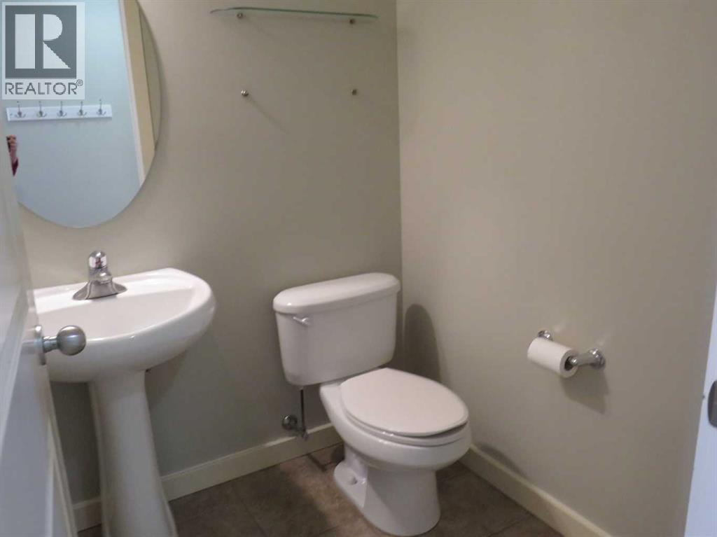 35 Panamount View NW, Calgary, Alberta  T3K 0A6 - Photo 25 - A2322426