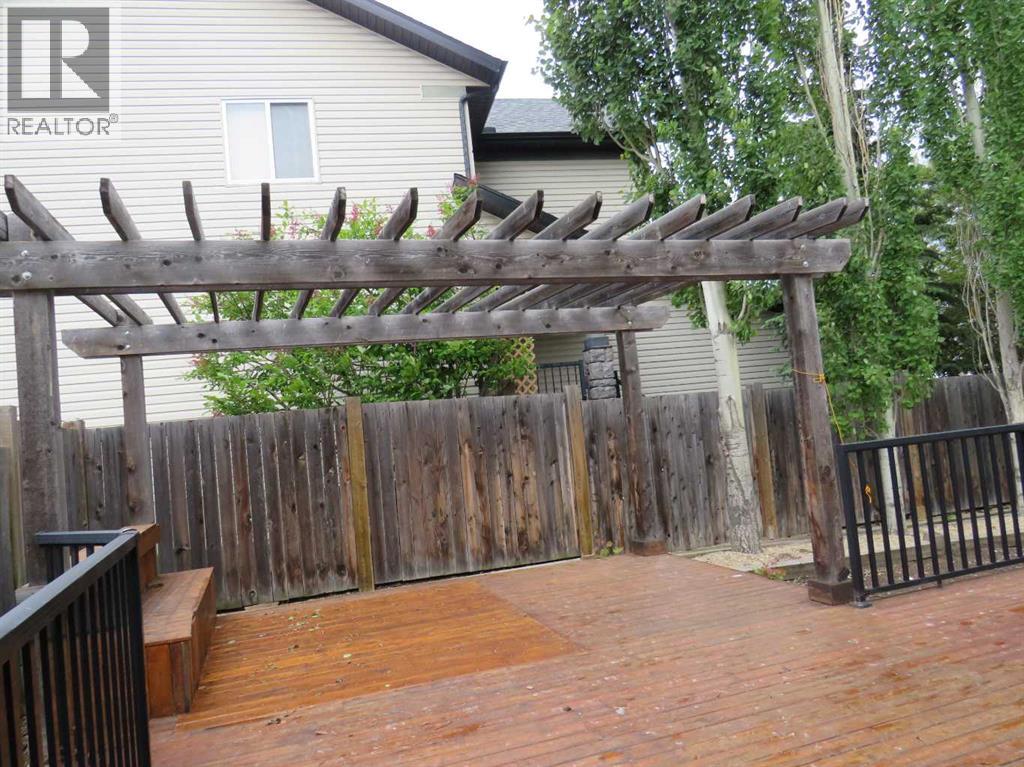 35 Panamount View NW, Calgary, Alberta  T3K 0A6 - Photo 10 - A2322426