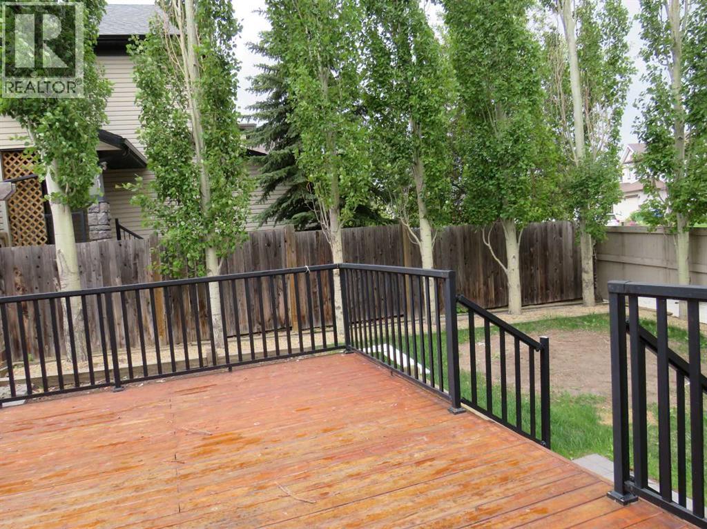 35 Panamount View NW, Calgary, Alberta  T3K 0A6 - Photo 9 - A2322426