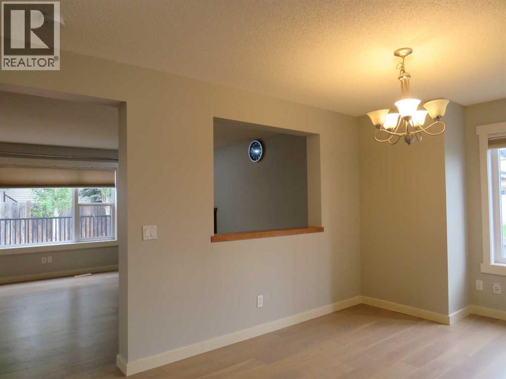 35 Panamount View NW, Calgary, Alberta  T3K 0A6 - Photo 15 - A2322426
