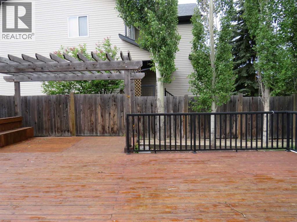 35 Panamount View NW, Calgary, Alberta  T3K 0A6 - Photo 11 - A2322426