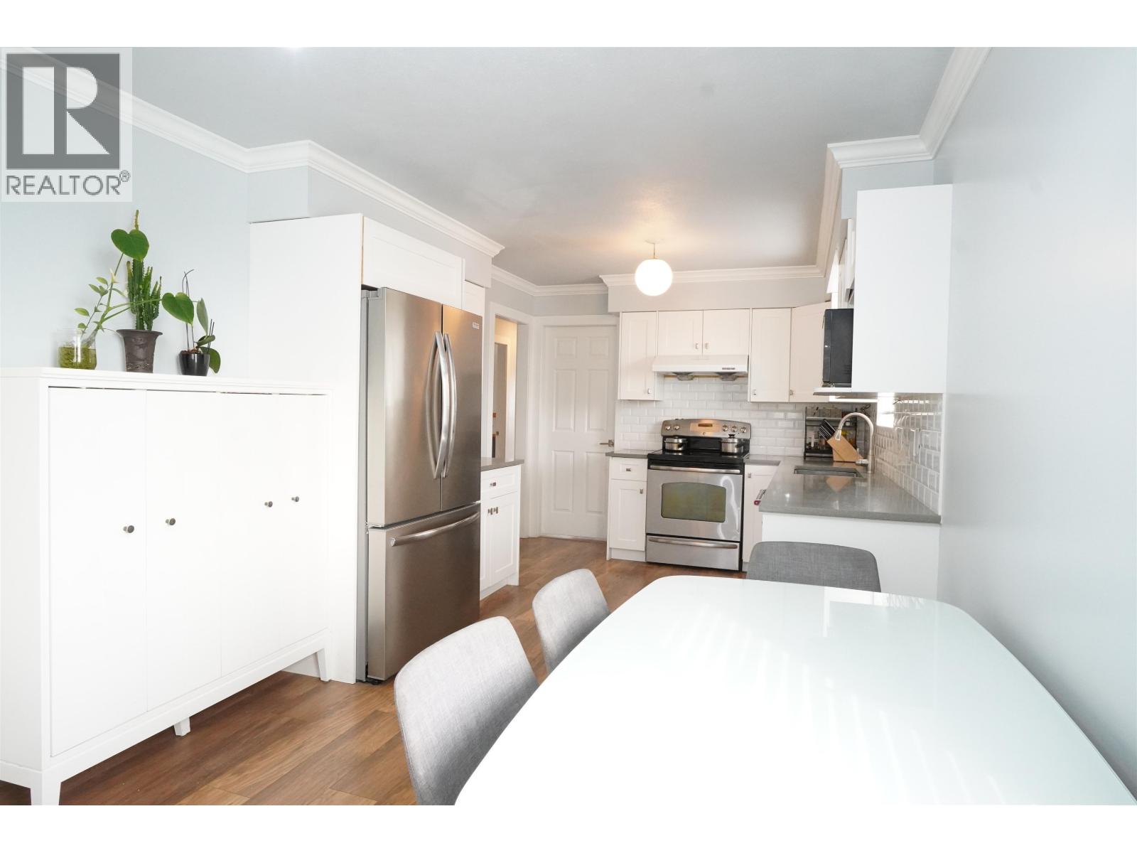 6819 Knight Street, Vancouver, British Columbia  V5P 2W4 - Photo 12 - R3170216