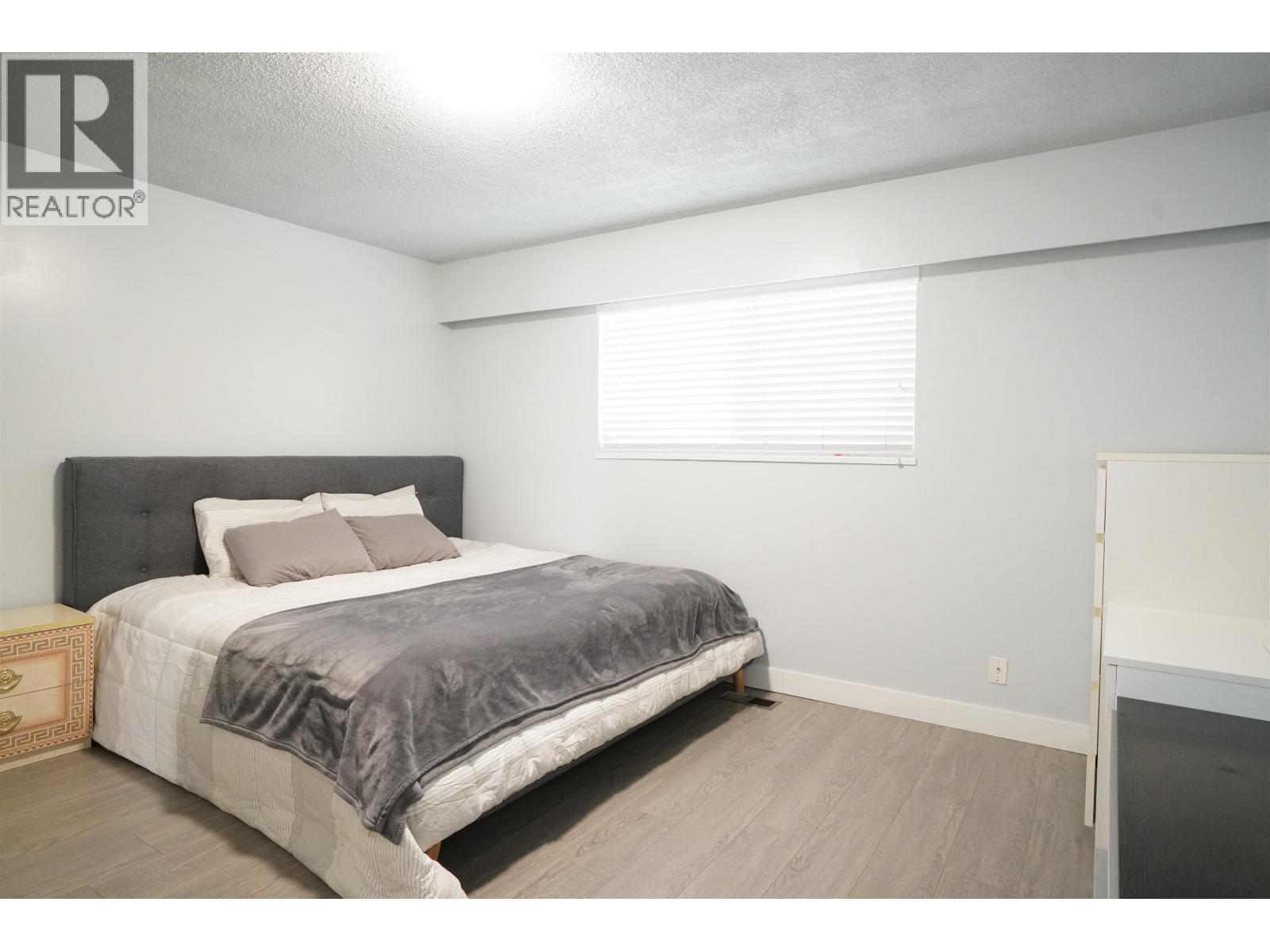 6819 Knight Street, Vancouver, British Columbia  V5P 2W4 - Photo 3 - R3170216