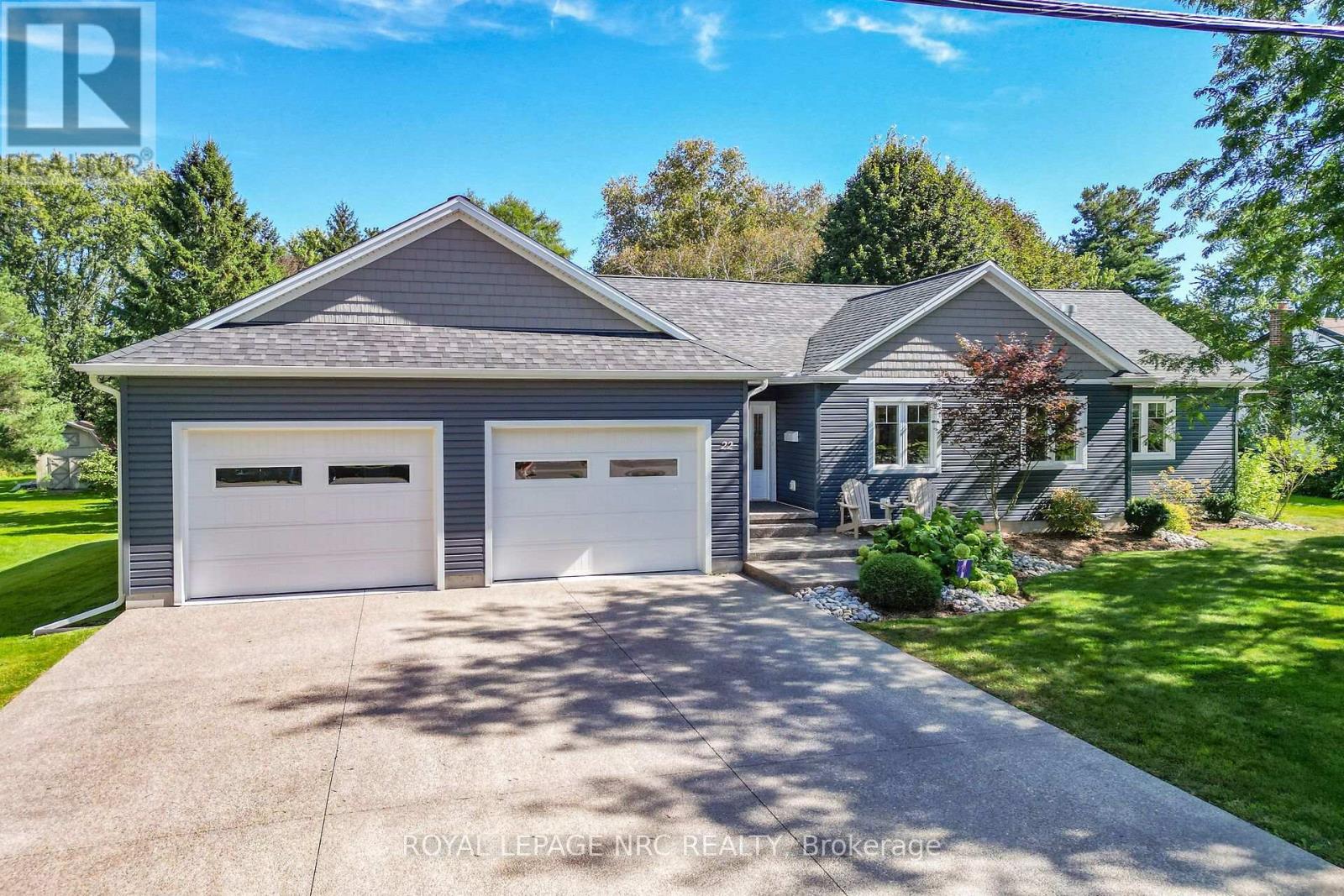 22 CRERAR AVENUE, Welland, Ontario