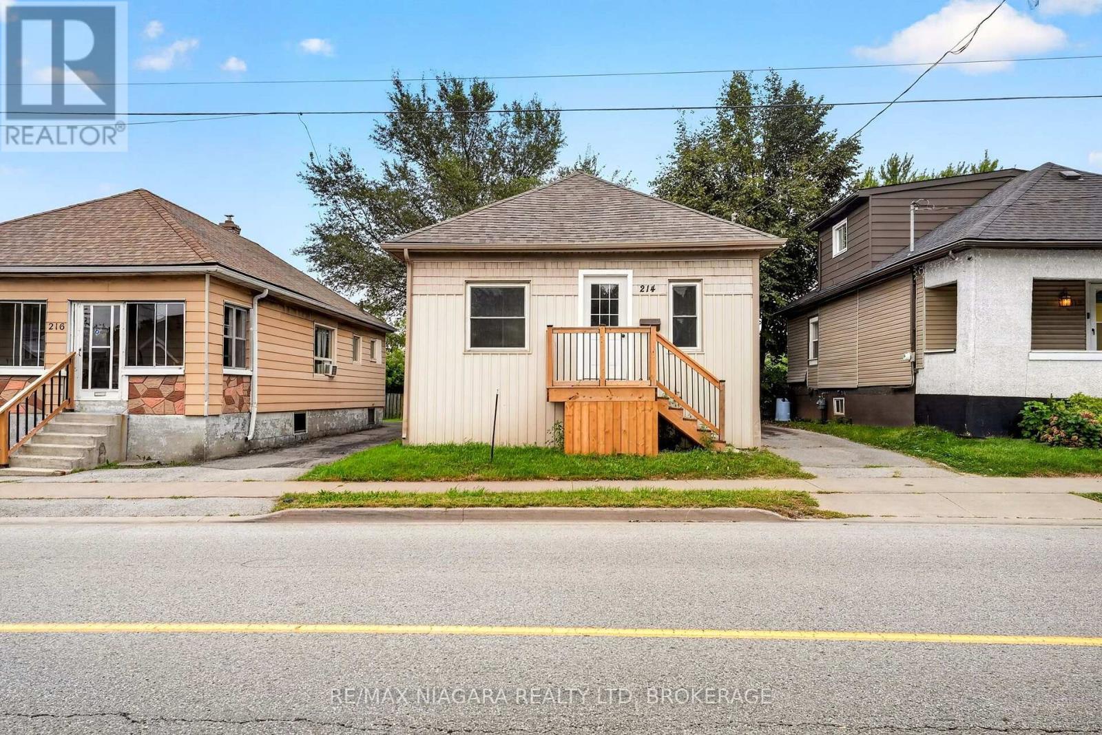 214 NIAGARA STREET, St. Catharines, Ontario