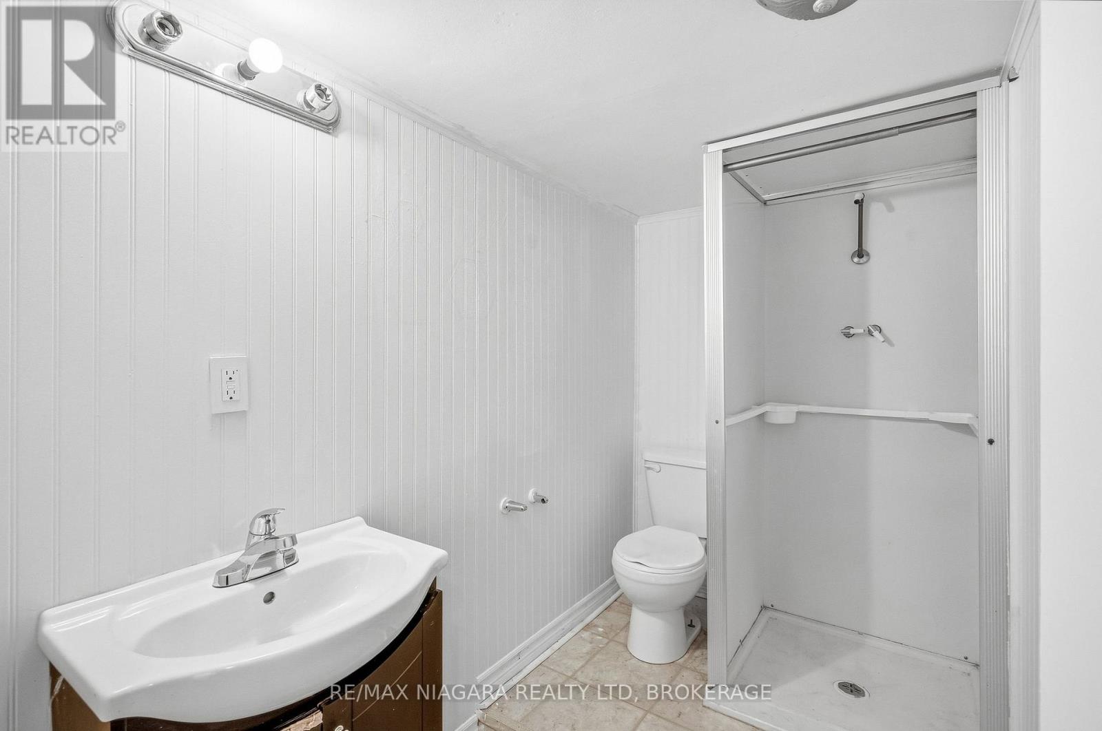 6916 Dolphin Street, Niagara Falls, Ontario  L2E 6Y2 - Photo 33 - X13837726