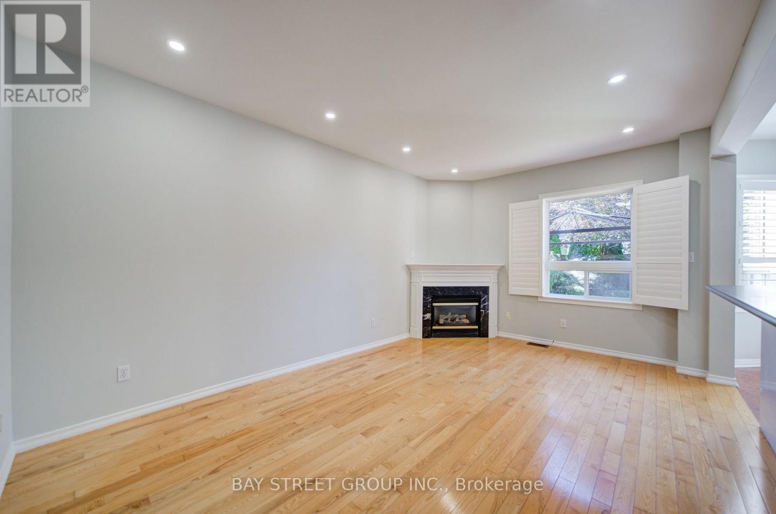 10 Tallships Drive, Whitby, Ontario  L1N 9V4 - Photo 6 - E13837718