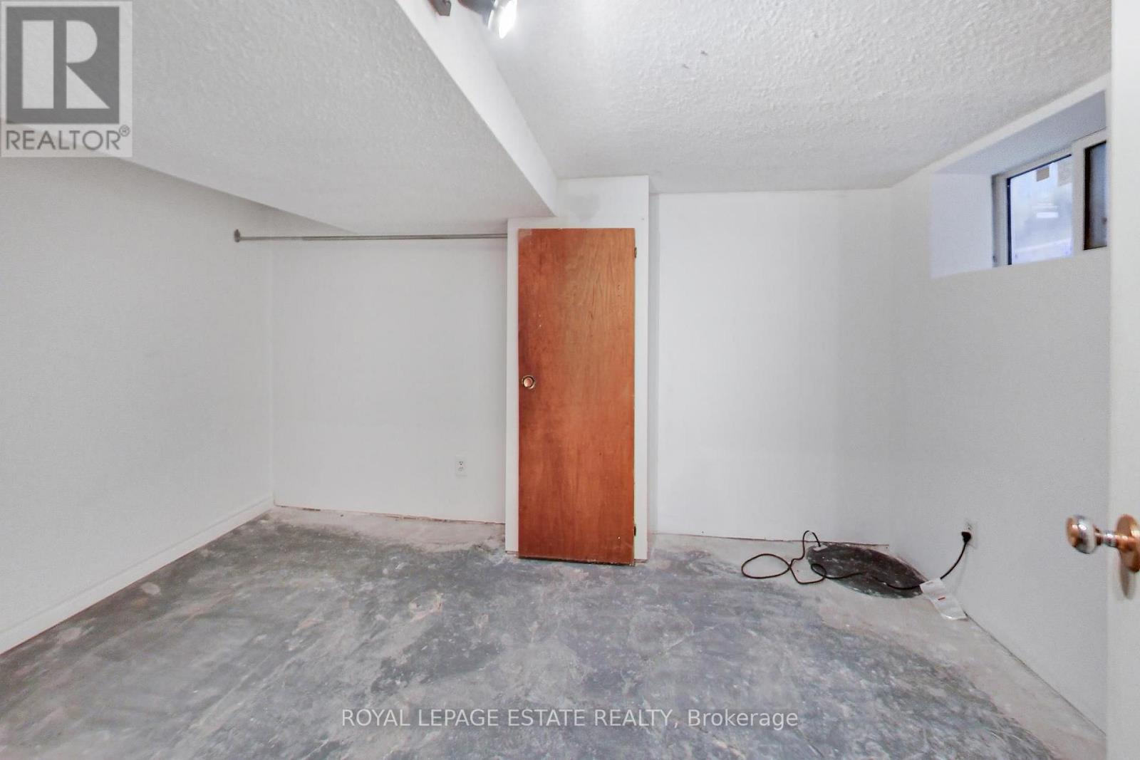 20 Stephenson Avenue, Toronto, Ontario  M4C 1G1 - Photo 18 - E13837722