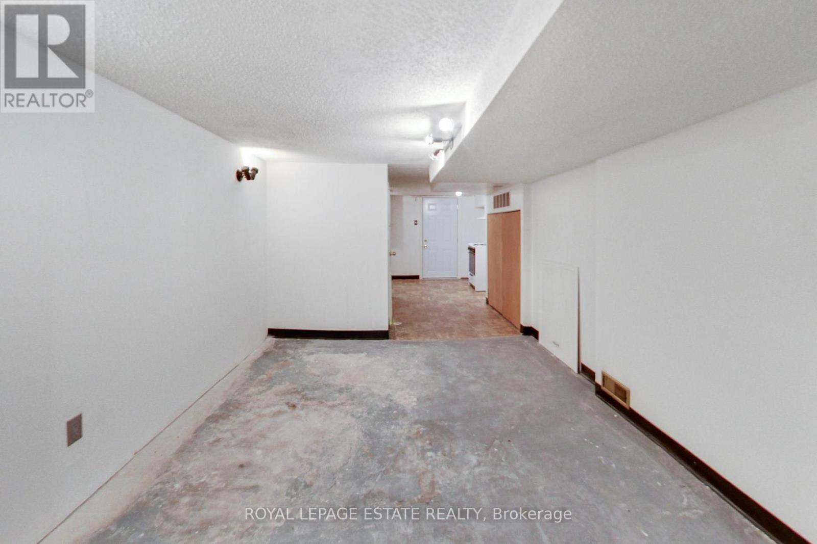 20 Stephenson Avenue, Toronto, Ontario  M4C 1G1 - Photo 19 - E13837722