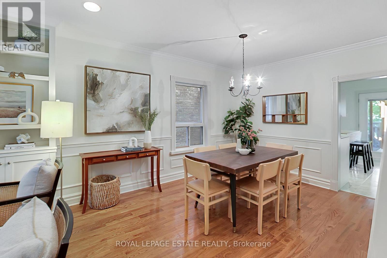 20 Stephenson Avenue, Toronto, Ontario  M4C 1G1 - Photo 7 - E13837722
