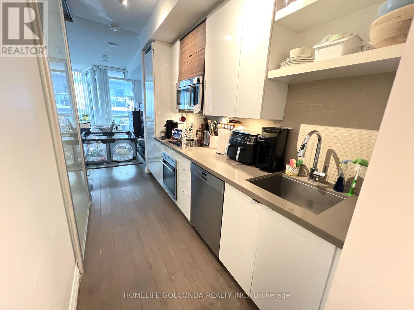 710 - 60 Annie Craig Drive, Toronto, Ontario  M8V 0C5 - Photo 2 - W13837708