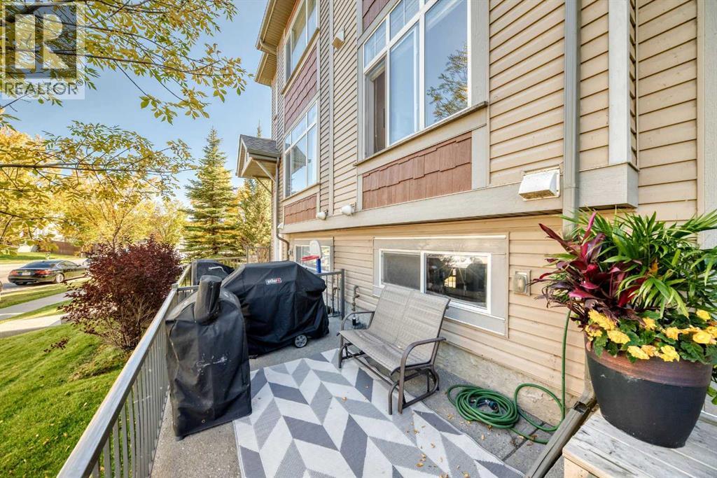 638 Copperpond Boulevard SE