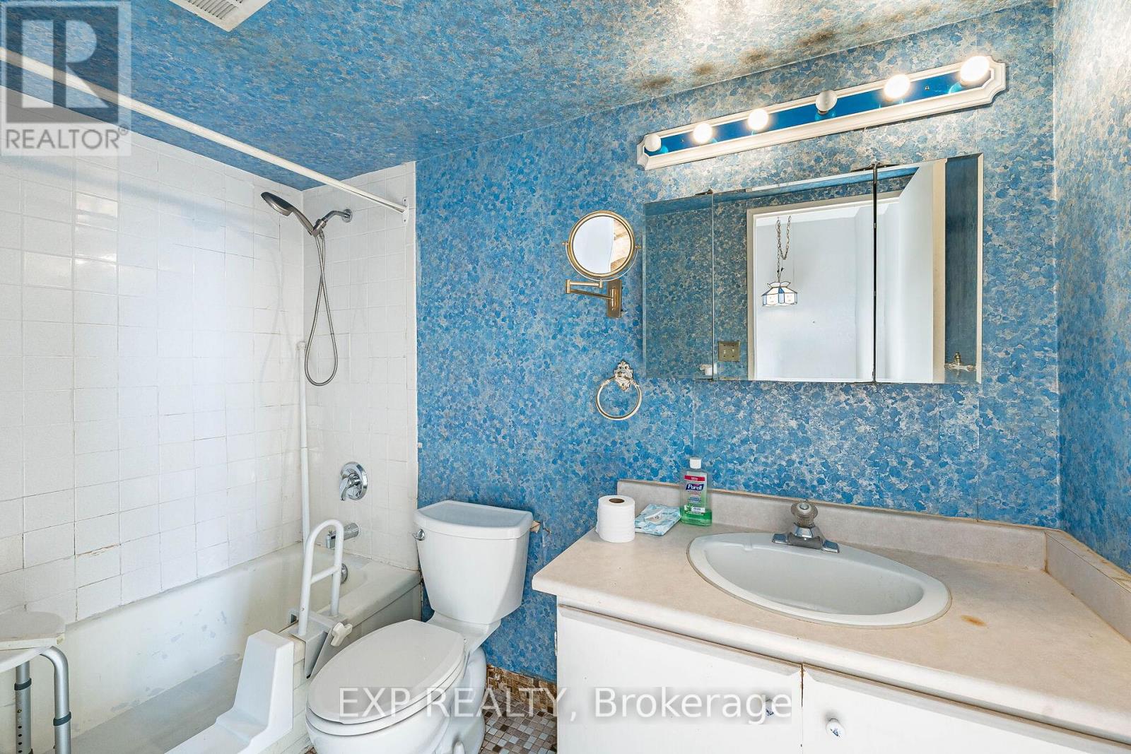 2412 - 85 Emmett Avenue, Toronto, Ontario  M6M 5A2 - Photo 23 - W13824618