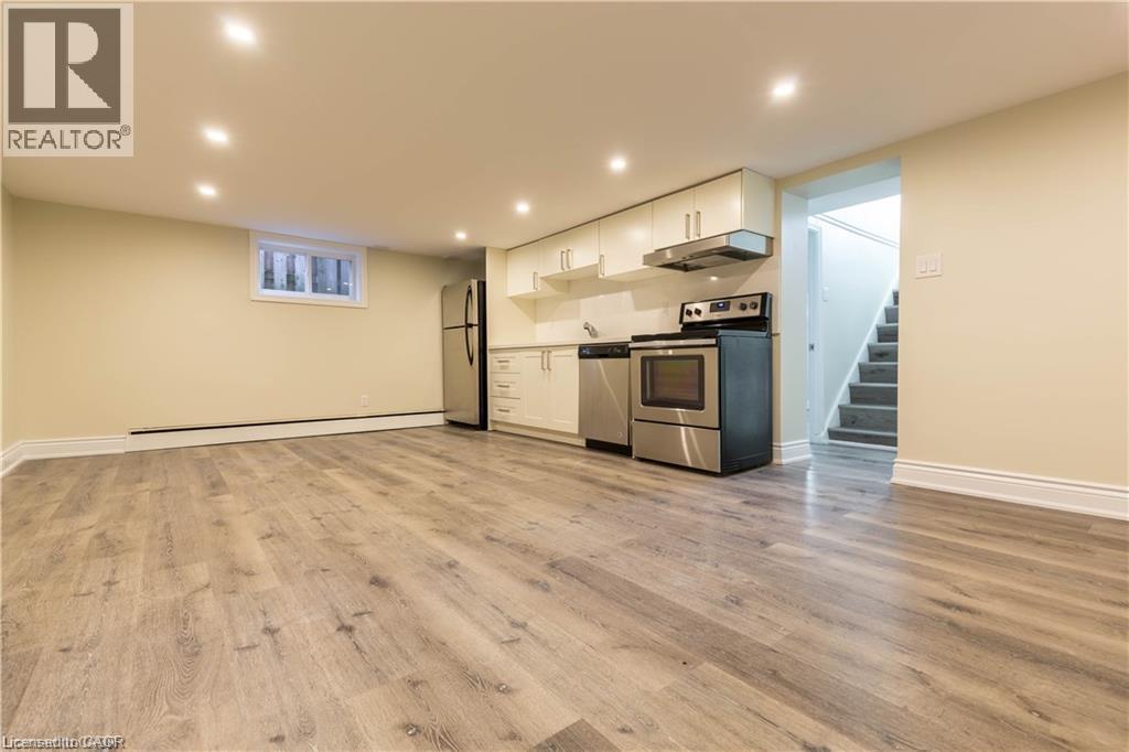 499 East 16th Street, Hamilton, Ontario  L9A 4K9 - Photo 23 - 40867137