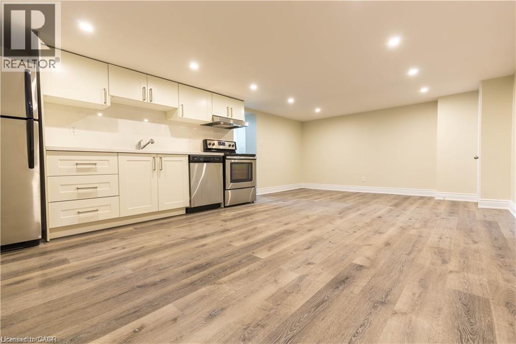 499 East 16th Street, Hamilton, Ontario  L9A 4K9 - Photo 24 - 40867137