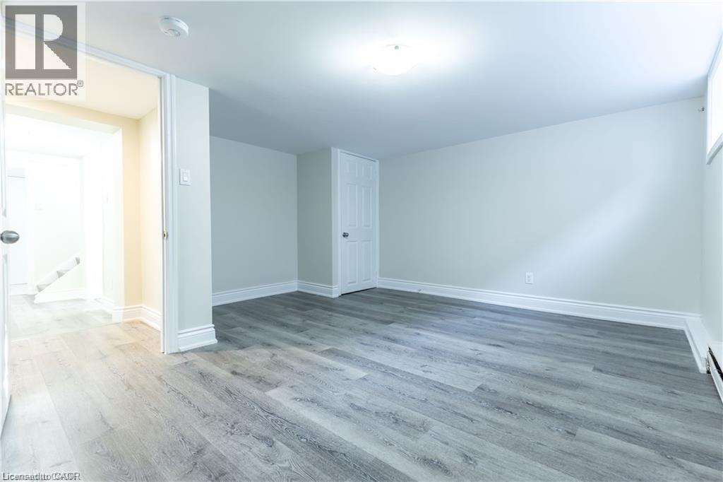 499 East 16th Street, Hamilton, Ontario  L9A 4K9 - Photo 29 - 40867137