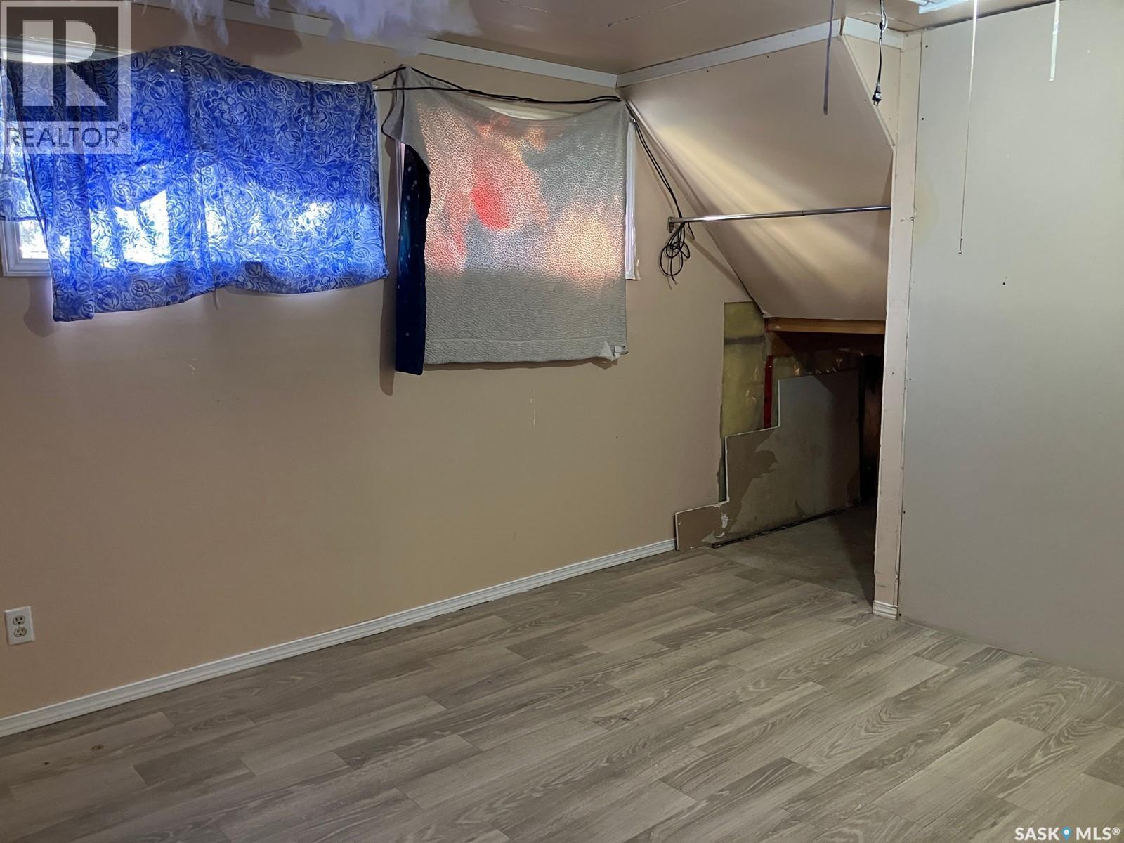 617 8th Avenue W, Nipawin, Saskatchewan  S0E 1E0 - Photo 30 - SK048707