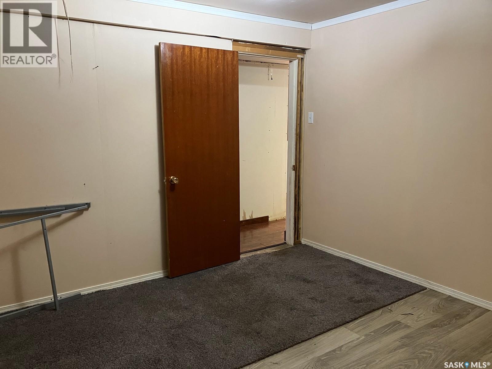 617 8th Avenue W, Nipawin, Saskatchewan  S0E 1E0 - Photo 33 - SK048707