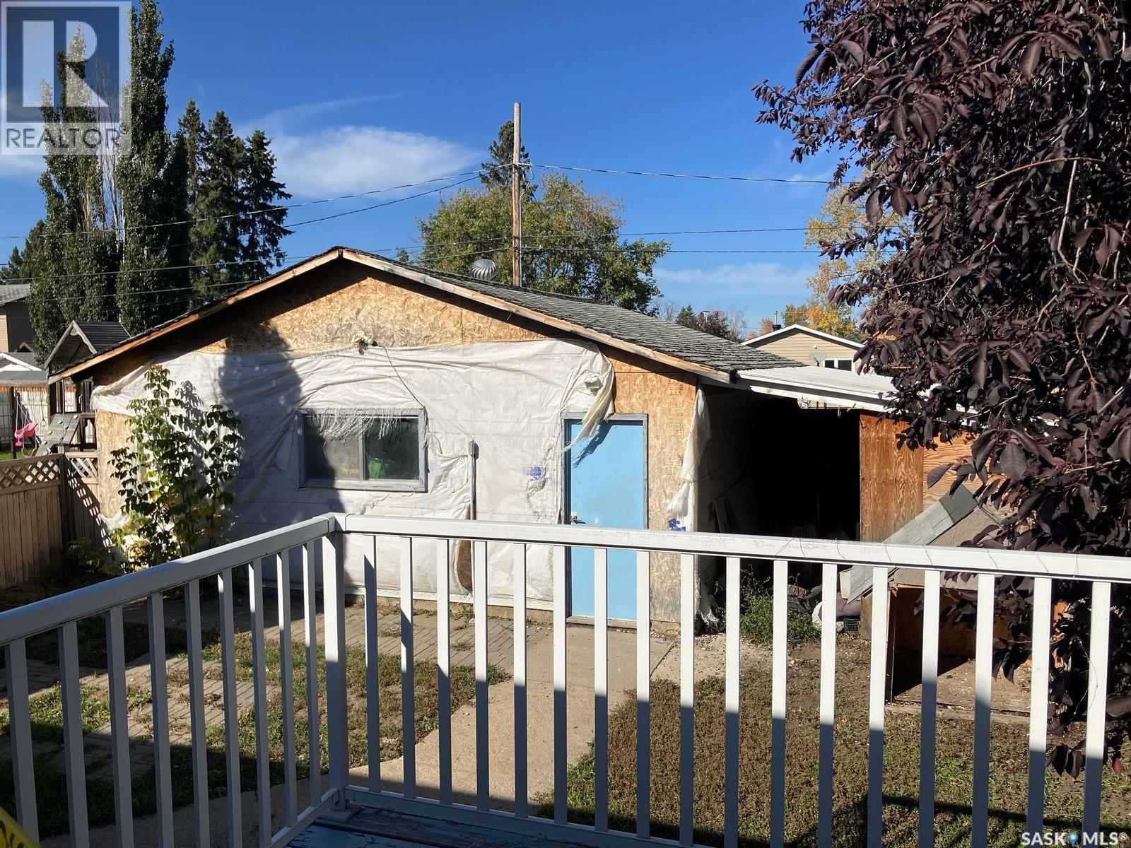 617 8th Avenue W, Nipawin, Saskatchewan  S0E 1E0 - Photo 44 - SK048707