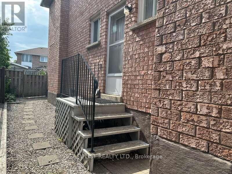 14 Gas Light Crescent, Vaughan, Ontario  L4L 8E8 - Photo 45 - N13725554