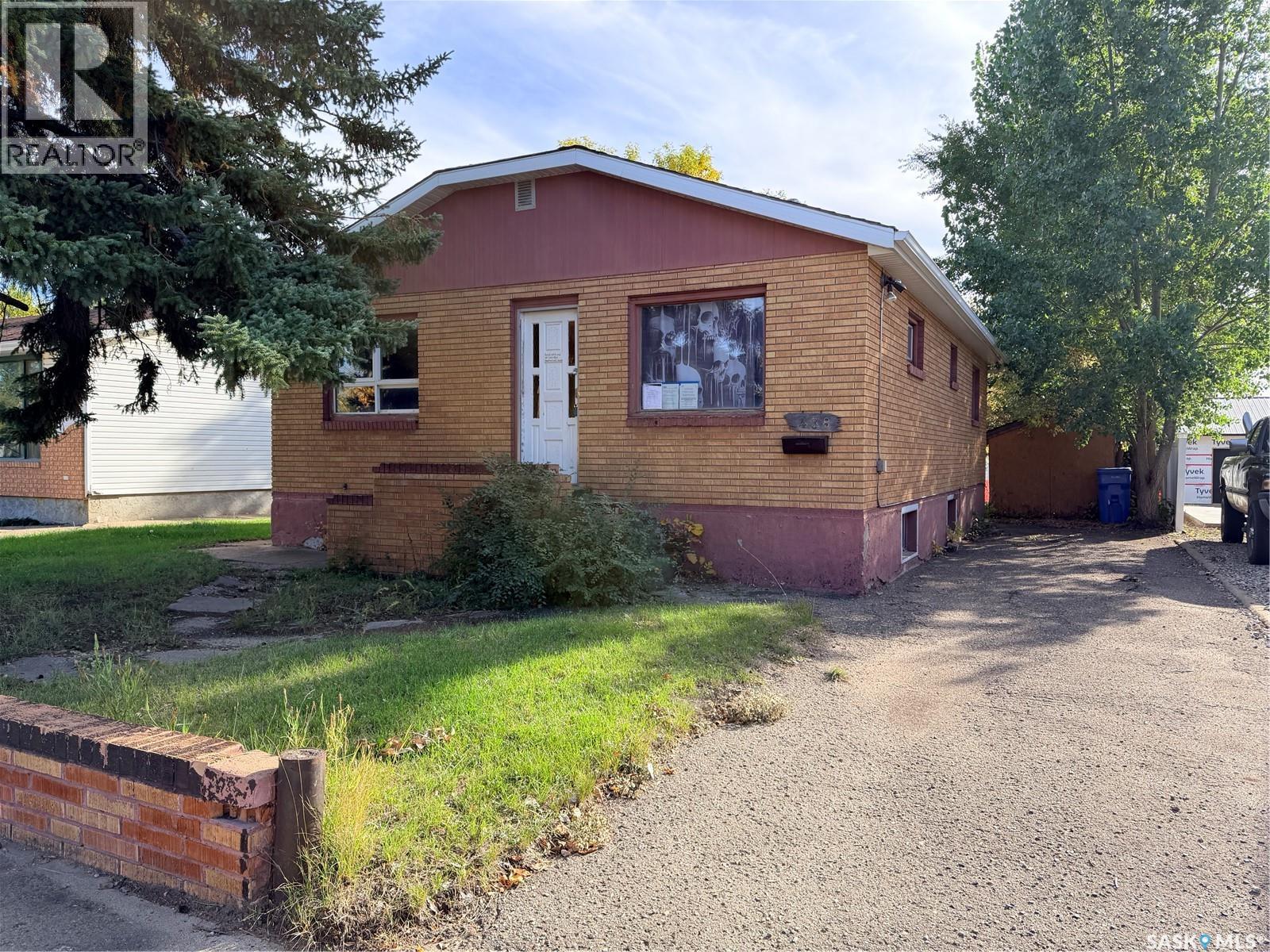 438 3rd STREET, Estevan, Saskatchewan