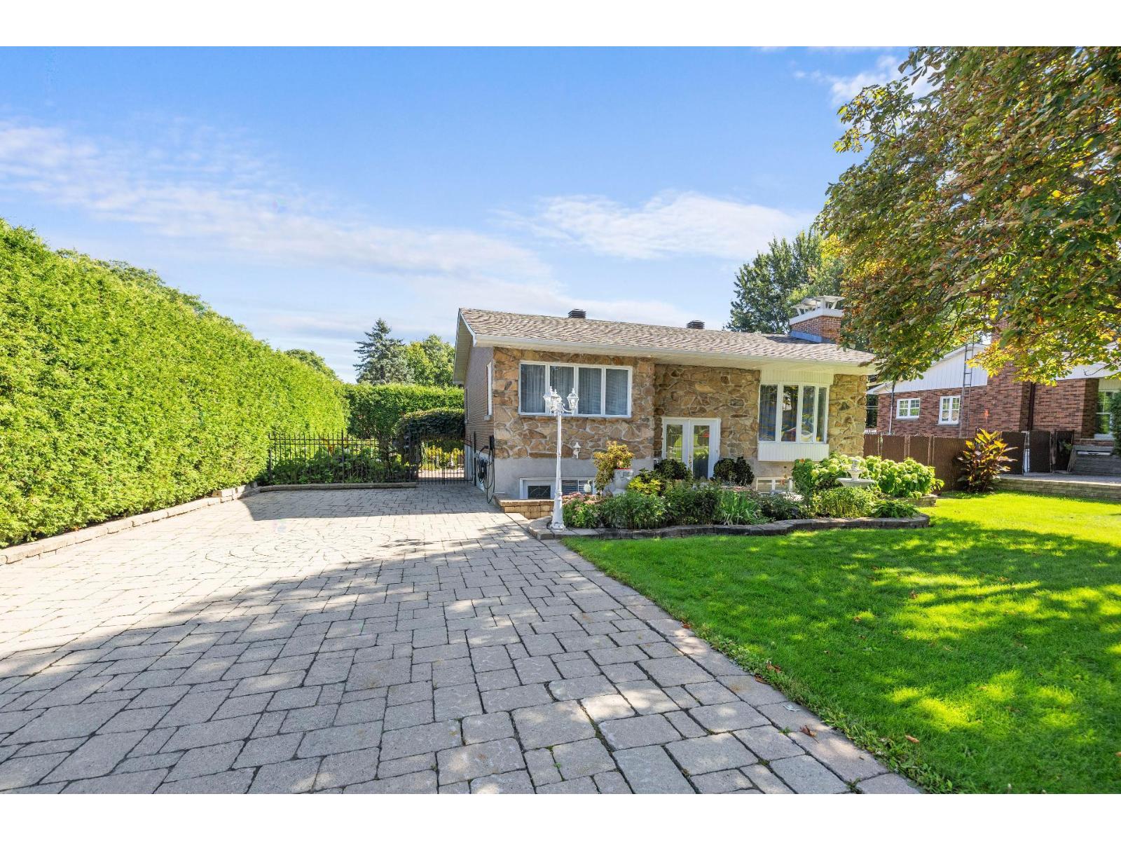 410 Rue Bernard Saint-Eustache Quebec Canada J7R4N9 2