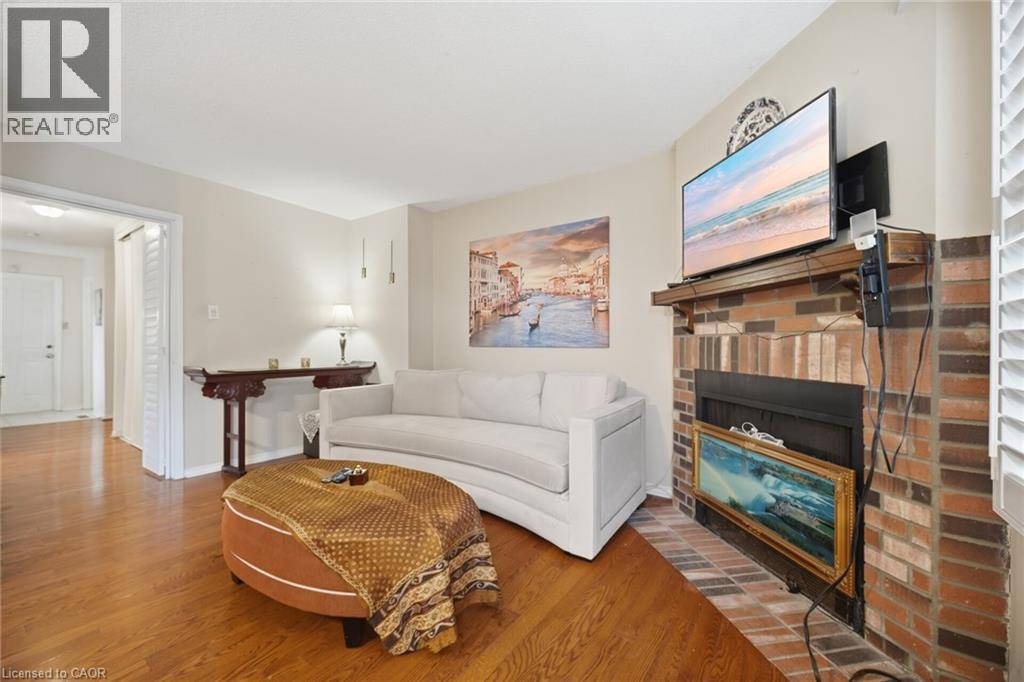 1579 Marshcourt Drive, Pickering, Ontario  L1V 6G5 - Photo 4 - 40857098