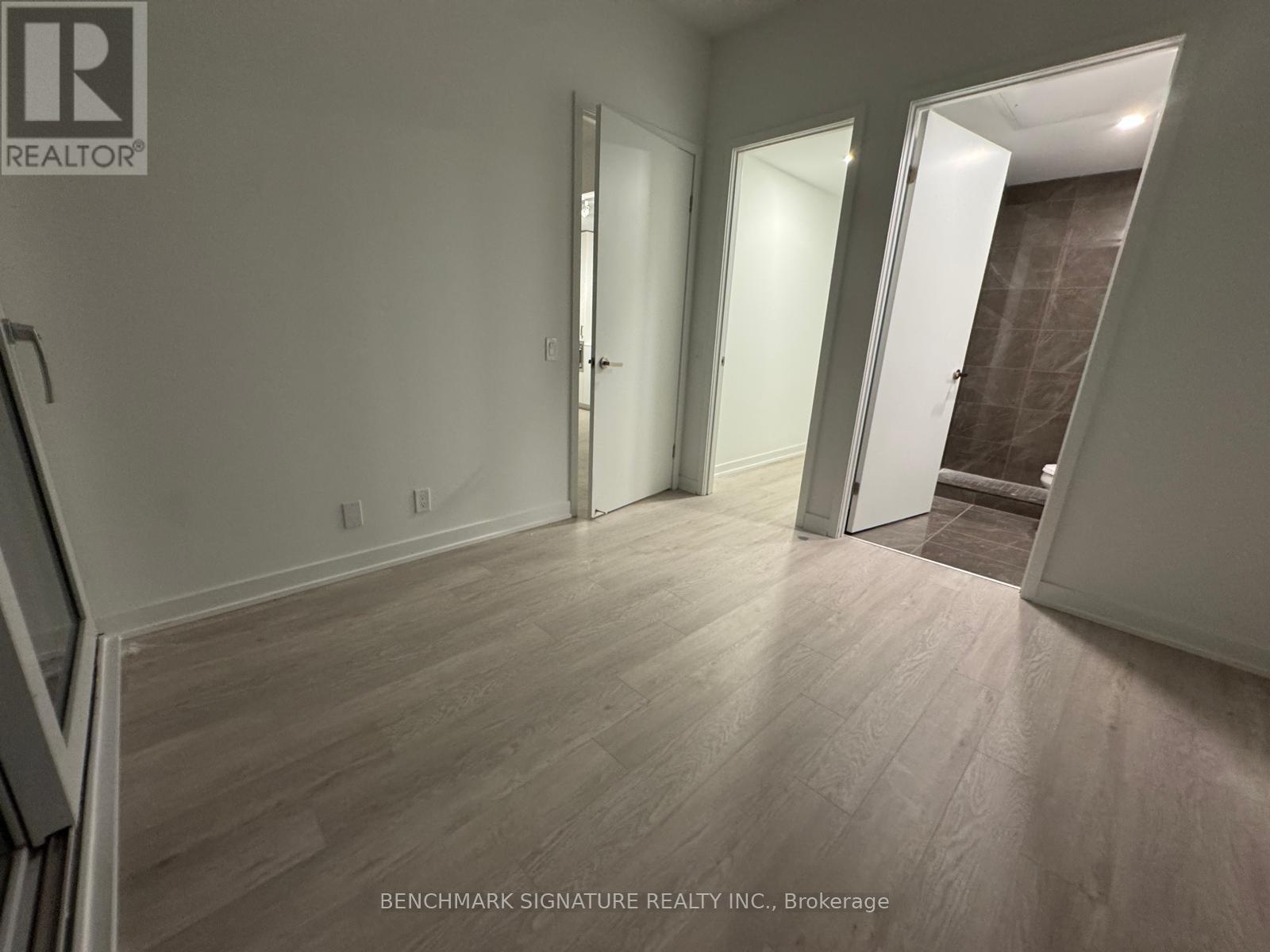 5806 - 88 Queen Street E, Toronto, Ontario  M5C 0B6 - Photo 4 - C13837778
