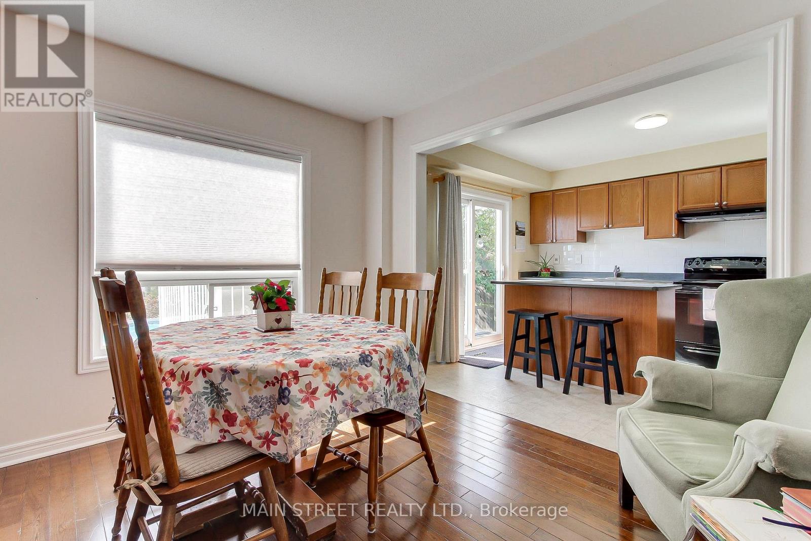 65 Ian Drive, Georgina, Ontario  L4P 4G3 - Photo 17 - N13837776