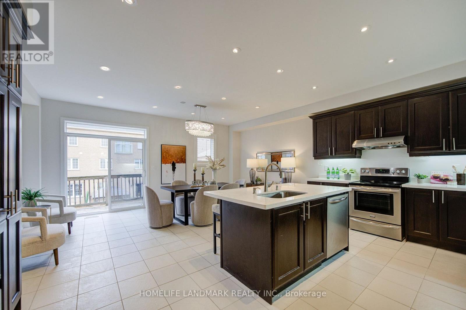 17 Etherington Way, Markham, Ontario  L6C 0X4 - Photo 13 - N13837782