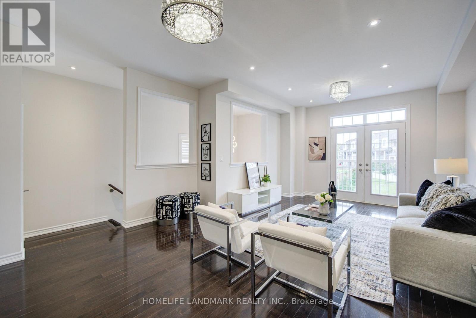 17 Etherington Way, Markham, Ontario  L6C 0X4 - Photo 9 - N13837782