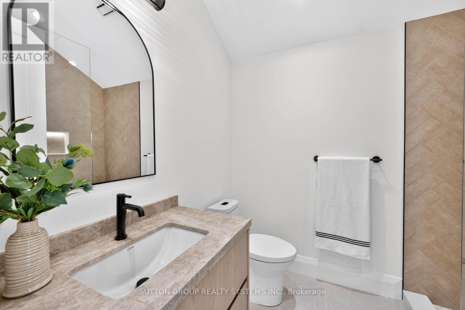 272 Renforth Drive, Toronto, Ontario  M9C 2K9 - Photo 32 - W13837754