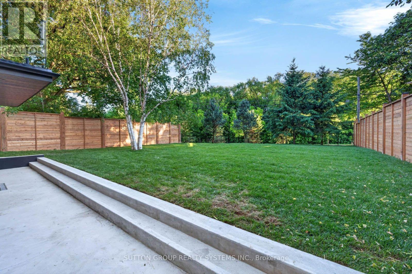 272 Renforth Drive, Toronto, Ontario  M9C 2K9 - Photo 39 - W13837754