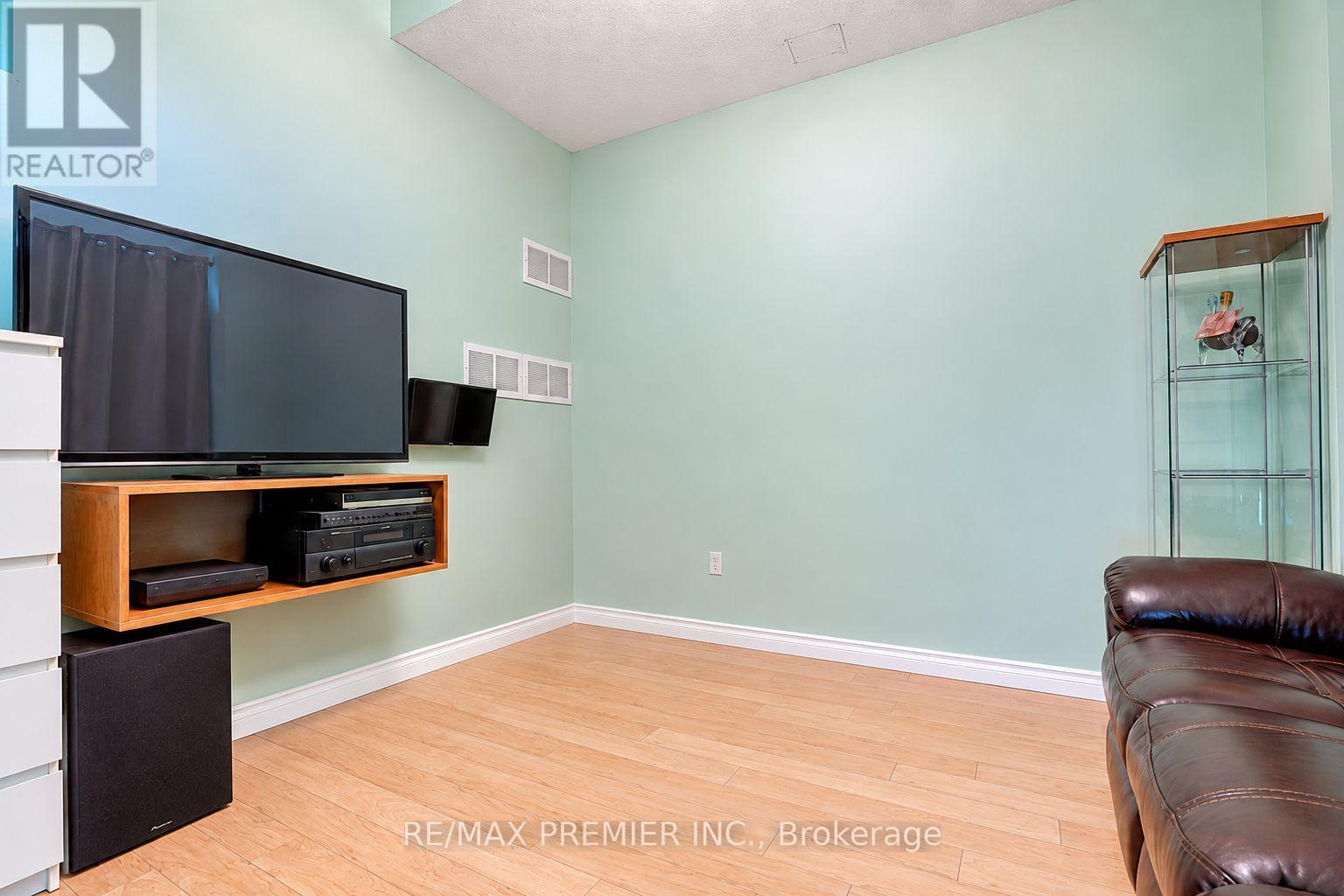 44 - 3030 Breakwater Court, Mississauga, Ontario  L5B 4N8 - Photo 36 - W13837758