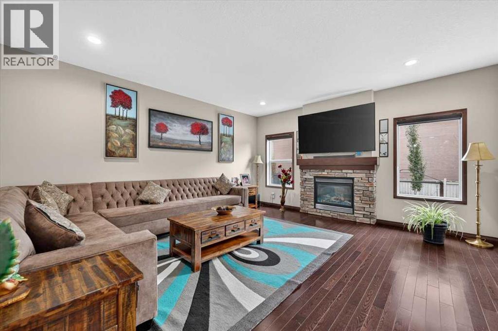 233 Aspenmere Circle