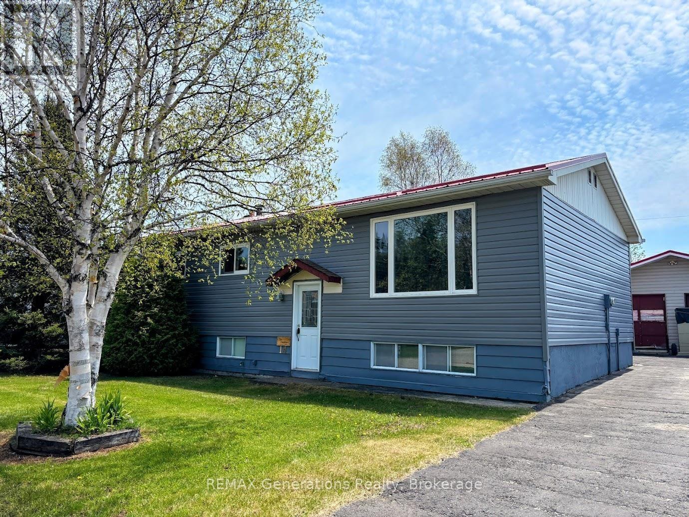 14 LLOYD IRWIN STREET, Marathon, Ontario