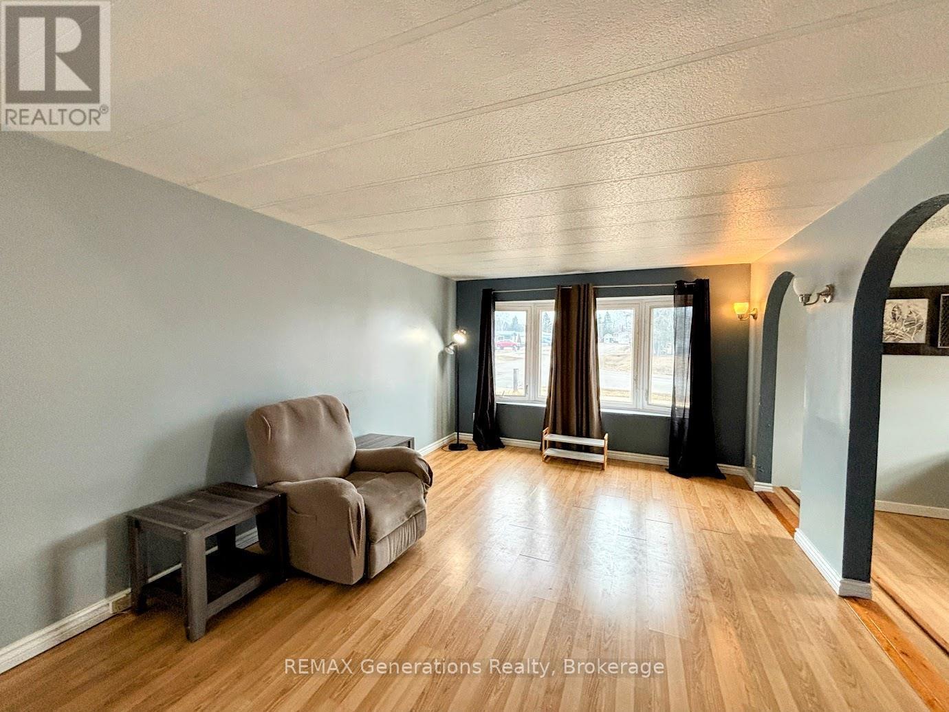 25 Coveney Street, Marathon, Ontario  P0T 2E0 - Photo 6 - X13251172