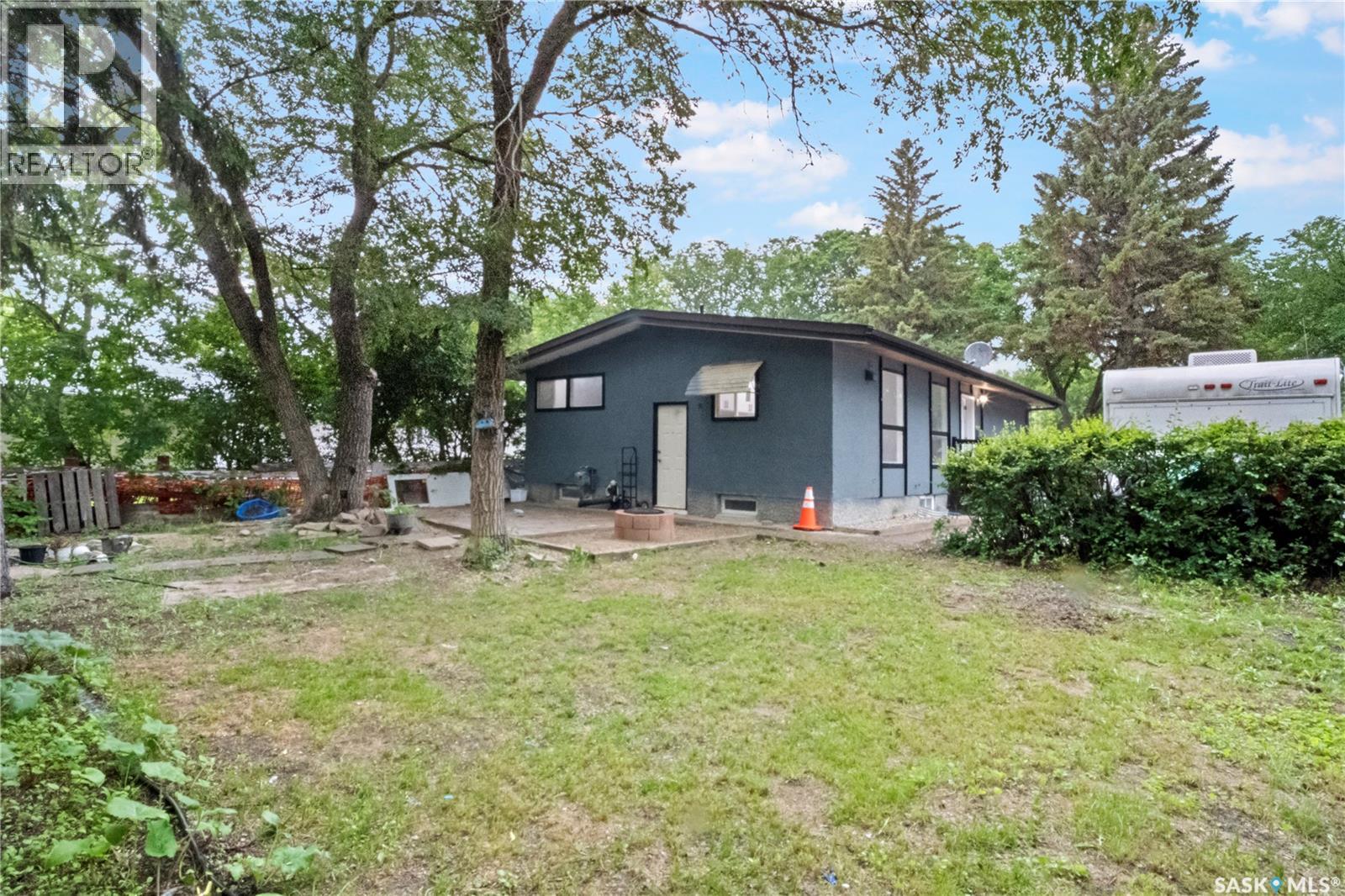 2905 GRANT ROAD, Regina, Saskatchewan