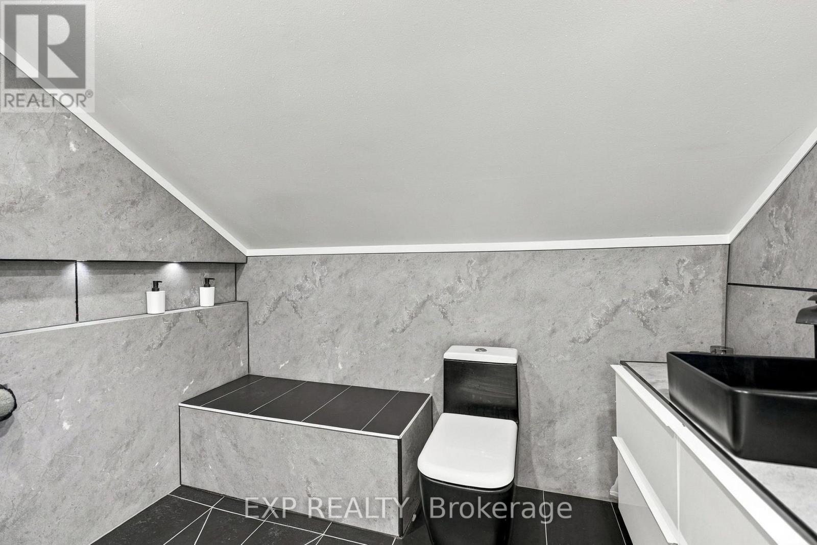 249 Wallace Avenue S, Welland, Ontario  L3B 1R7 - Photo 22 - X13837836