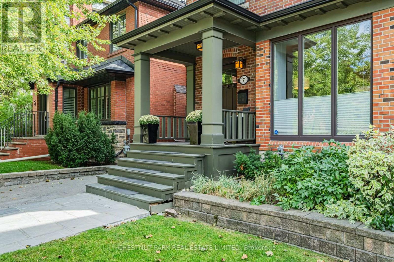 7 Anderson Avenue, Toronto, Ontario  M5P 1H2 - Photo 3 - C13837806