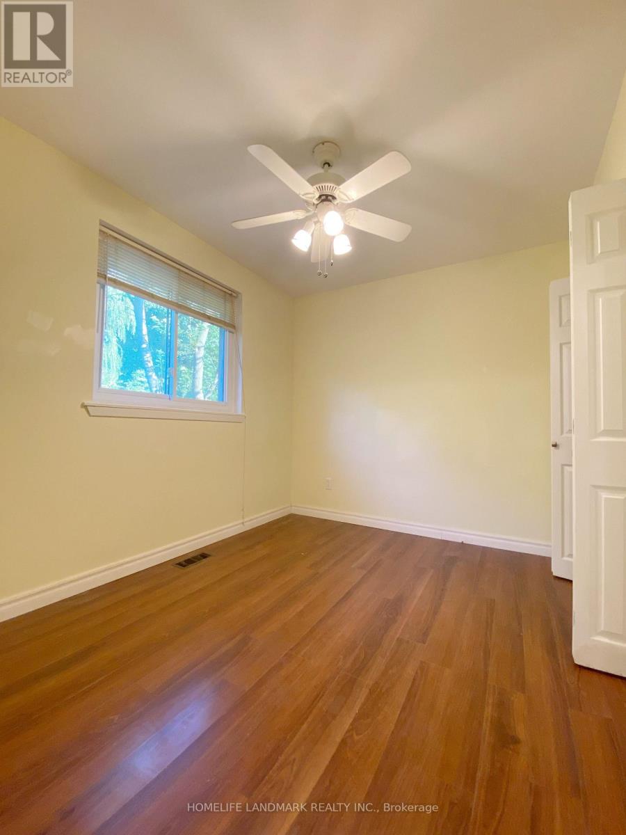 12 Lehar Crescent, Toronto, Ontario  M2H 1J5 - Photo 9 - C13837808
