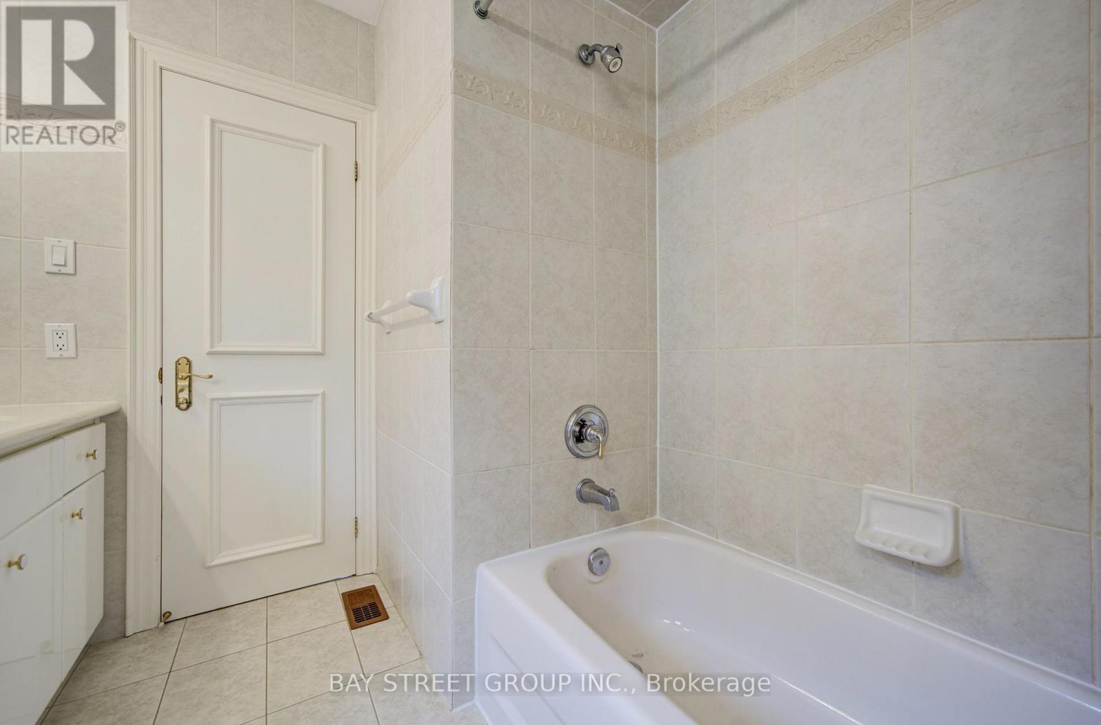 58 Bowan Court, Toronto, Ontario  M2K 3A7 - Photo 23 - C13837814