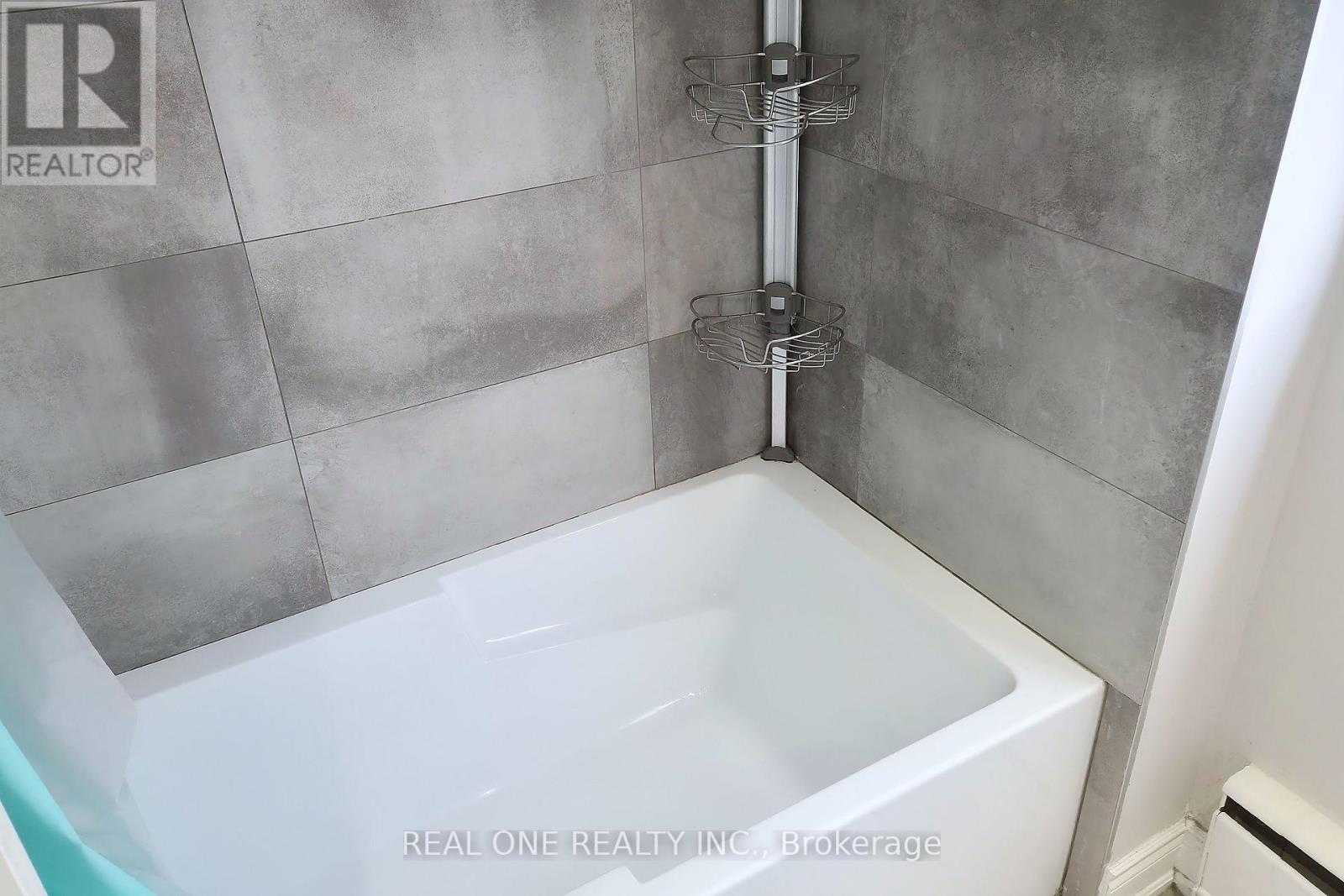 Main Level - 15 Castille Avenue, Toronto, Ontario  M1R 2B9 - Photo 19 - E13837786