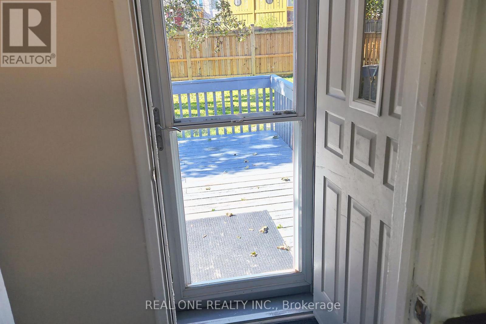 Main Level - 15 Castille Avenue, Toronto, Ontario  M1R 2B9 - Photo 25 - E13837786